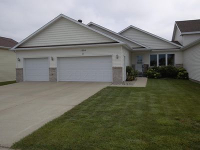 1904 Burlington Dr UNIT 8, West Fargo, ND, 58078