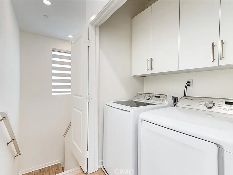 14022 Bay St — Photo 16