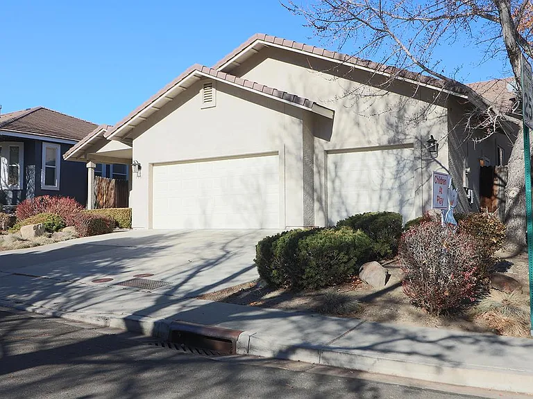 8701 White Fir St — Photo 3