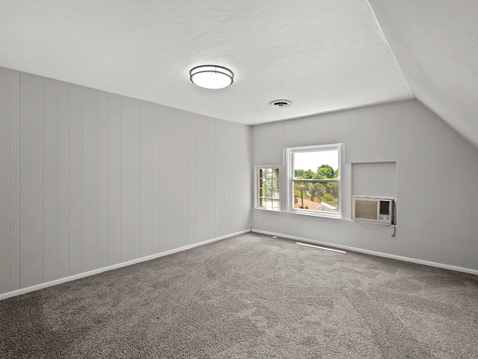 1 bed, 700 sqft, $1,100 — Photo 4