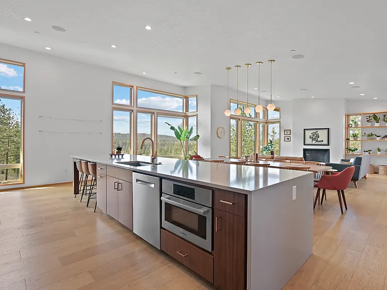 2336 W 1st Ave — Photo 86