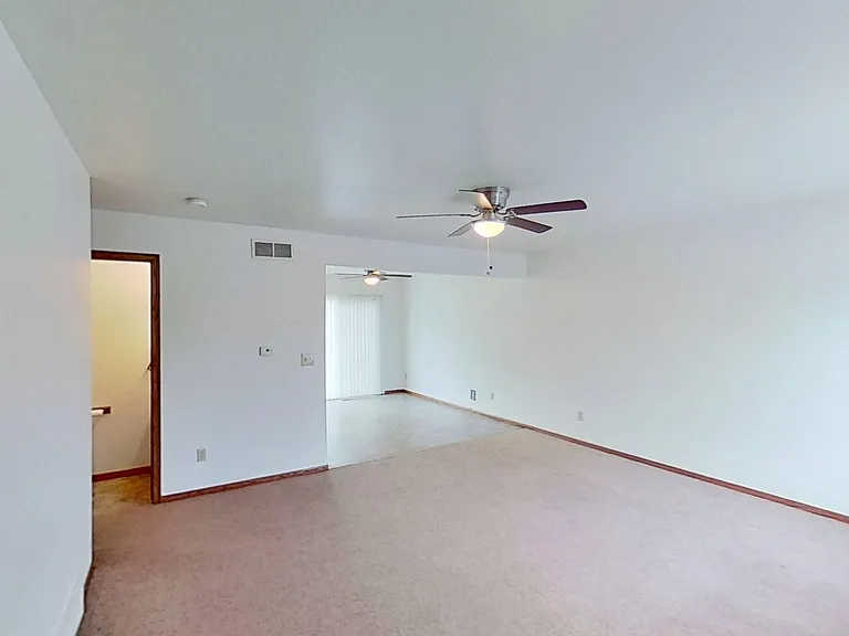 5101 Hickman Rd — Photo 9