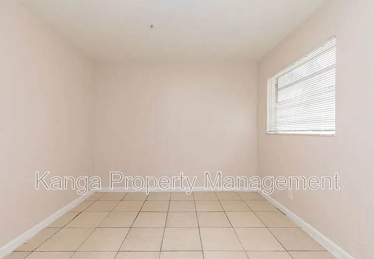 7750 SW 10th Ct #B — Photo 17