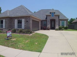 2976 Paradise Dr, Shreveport, LA 71105