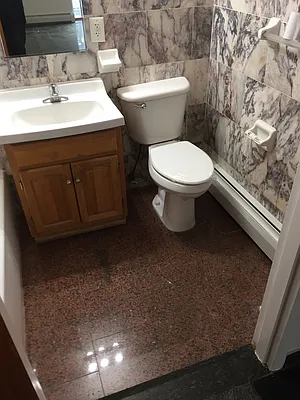 Rented by Metroline Realty | media 31