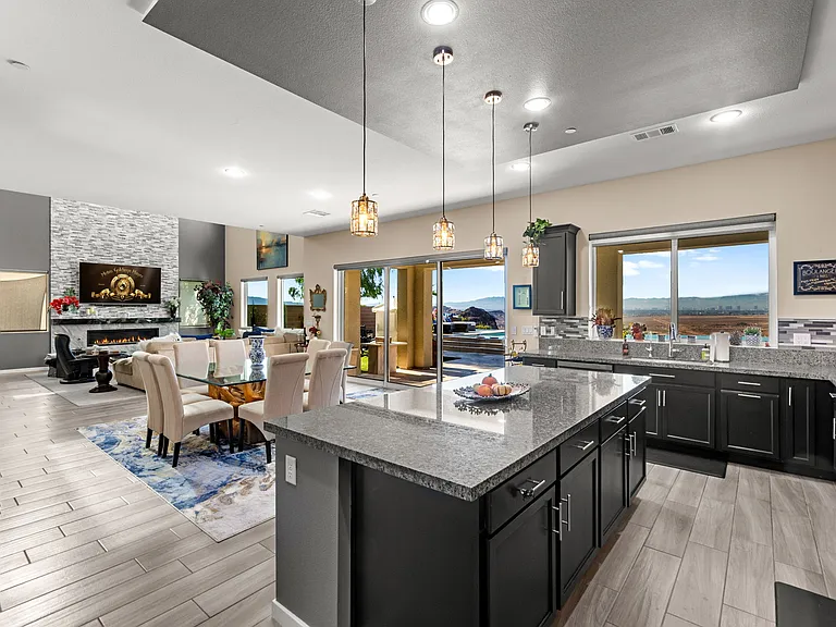 55 Vista Outlook St — Photo 13