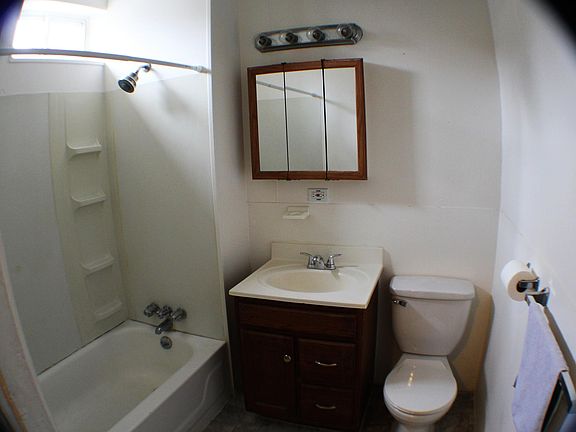 5th image of 602 E Ohio St