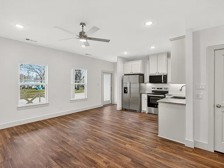 502 E Kimball St #2 — Photo 11