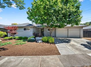 1215 Moss Rock Ct, Santa Rosa, CA 95404