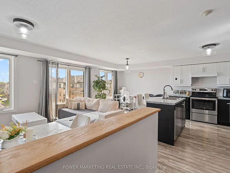 2240 Tenth Line Rd #8 — Photo 10