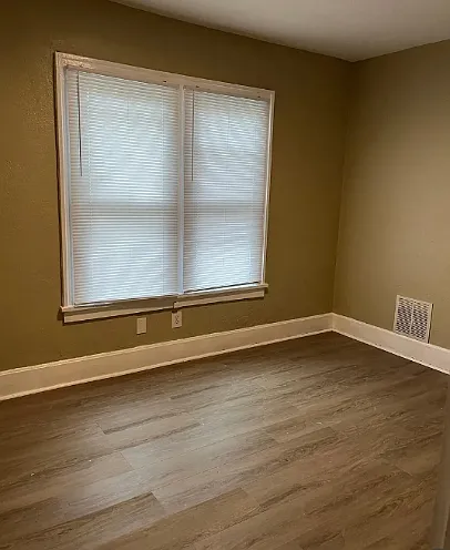 785 Wager St — Photo 2