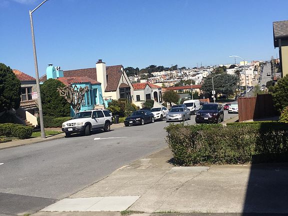 4th image of 2750 34th Ave