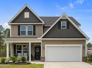 302 Neuse Dr, Holly Ridge, NC 28445