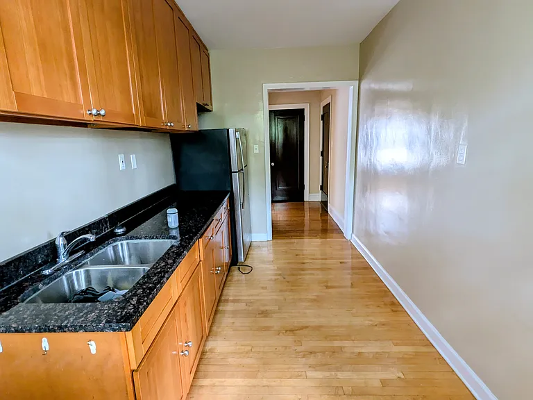6703 N Greenview Ave #3C — Photo 10