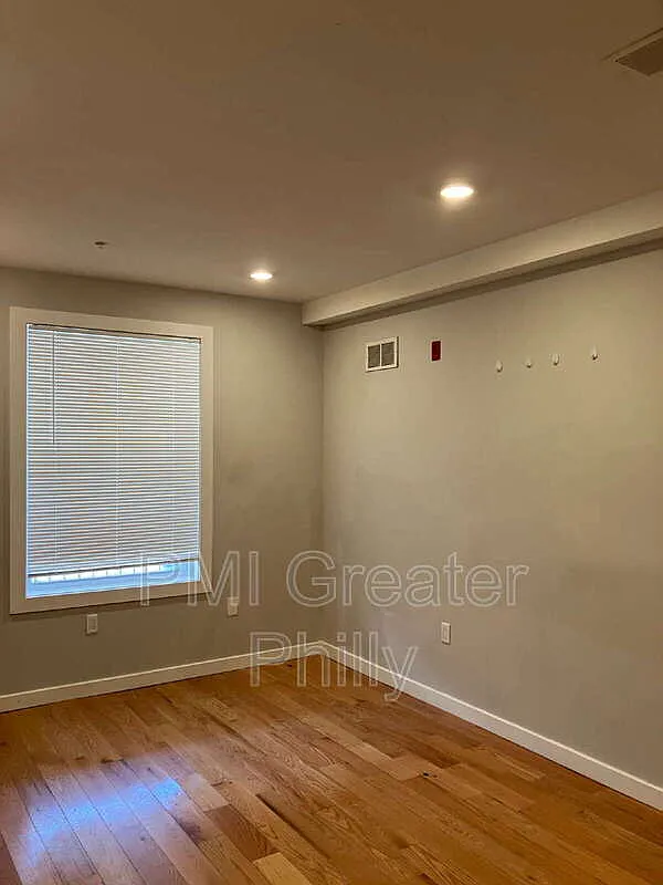 2 bed, 1.5 bath, $1,195 — Photo 3