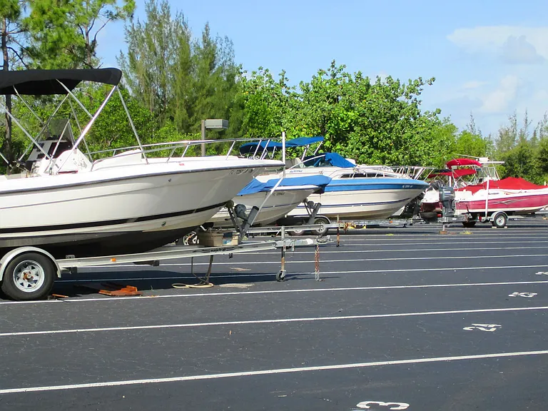 Indulge in nautical luxury with reserved boat parking and direct Gordon River access at River Reach. Secure your vessel right on property with our exclusive reserved boat parking spaces!
