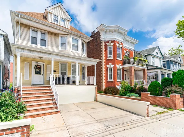 128 Lewis St, Perth Amboy, NJ 08861