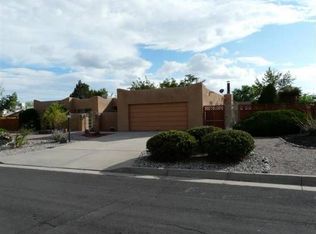 4204 Antiqua Rd SE, Rio Rancho, NM 87124