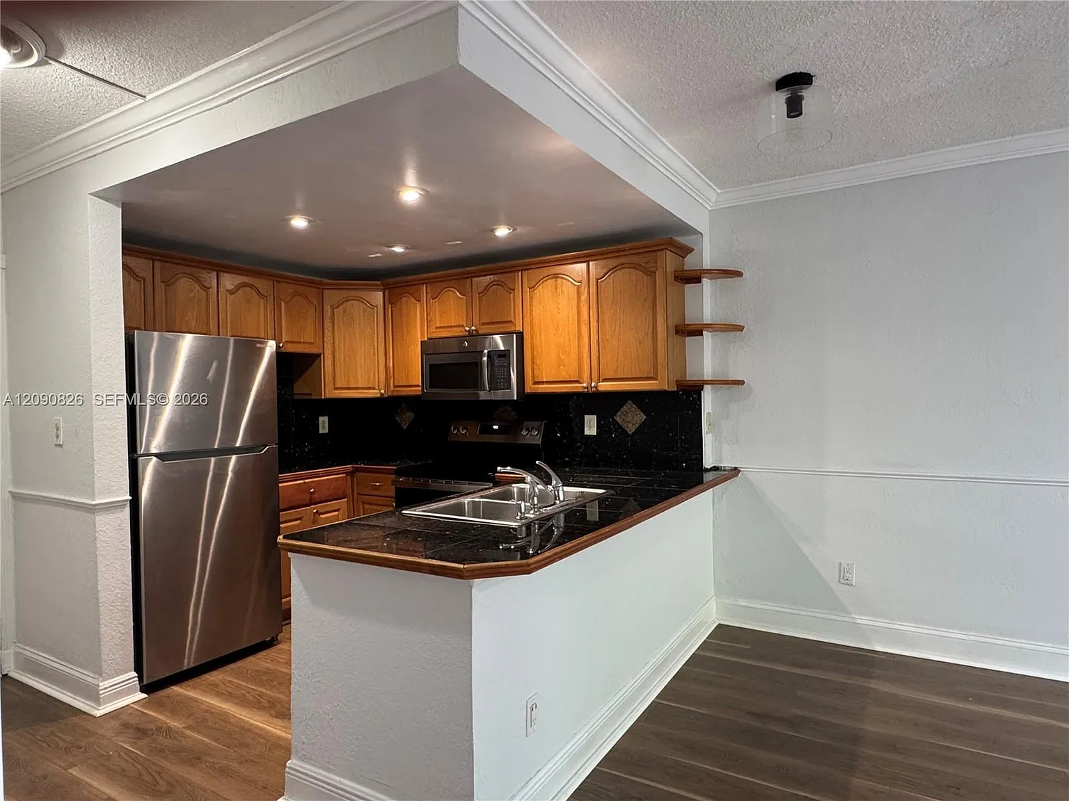 Springs Towers Condo — Photo 3