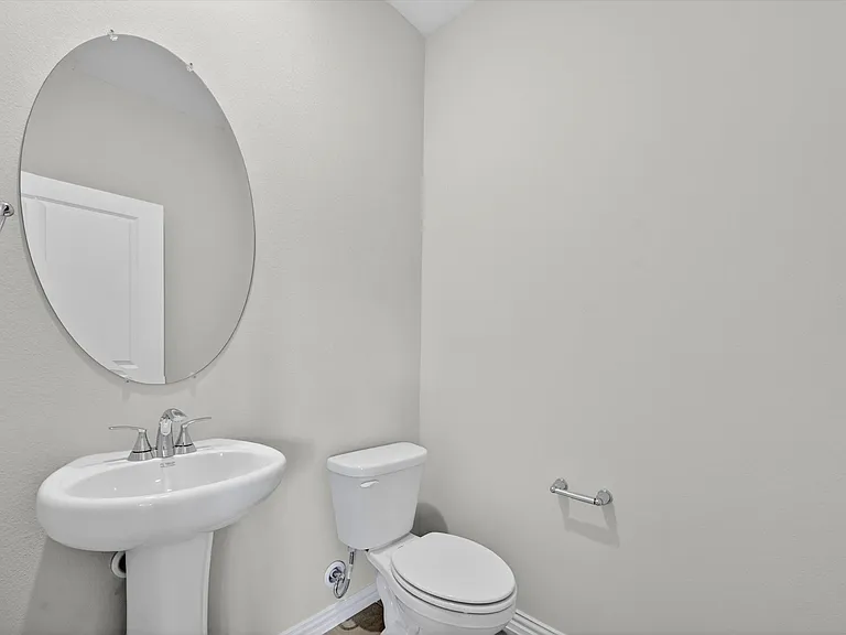1402 Bridgestone Dr — Photo 7