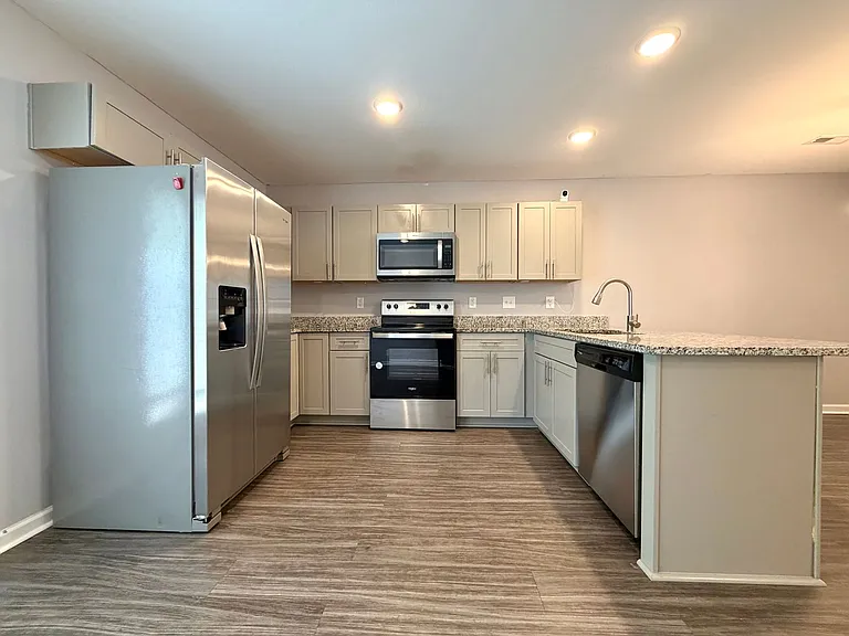 4 Covington St #244 — Photo 8