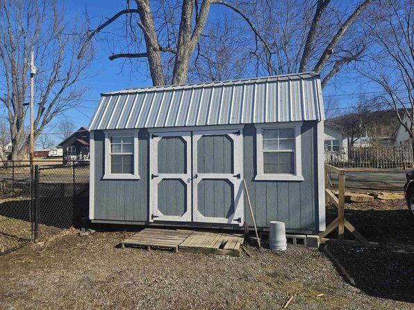 205 Ozark St, Marshall, AR 72650