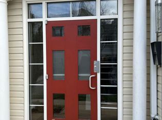 7511 Snowpea Ct APT 176, Alexandria, VA 22306