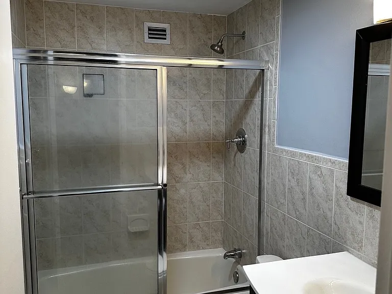 825 Brickell Bay Dr #750 — Photo 16