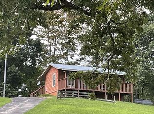 1349 Sandy Ridge Rd, Campton, KY 41301