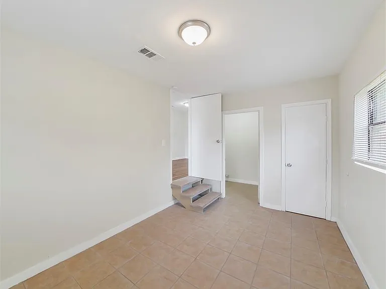 1601 Alabama St — Photo 8