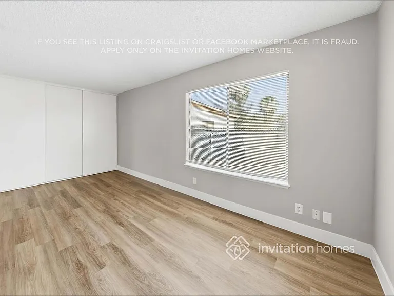 2509 Buckthorn Cir — Photo 11