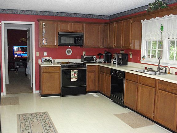 Kitchen view to Family room