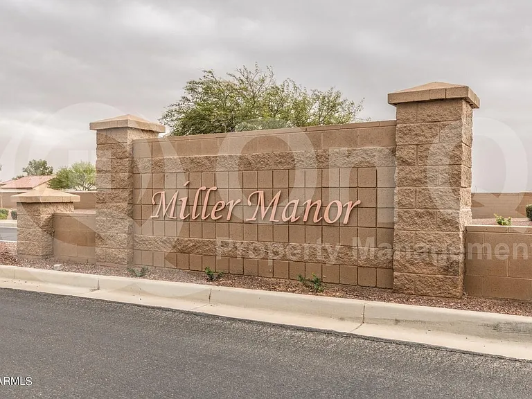 24750 W Huntington Dr — Photo 20