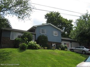 149 E Vernon St, Summit Hill, PA 18250