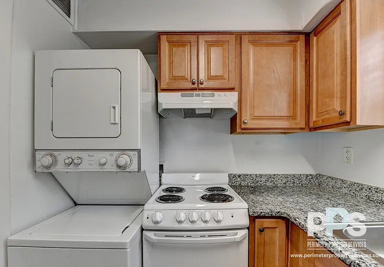 81 E Wesley Rd NE #2 — Photo 5