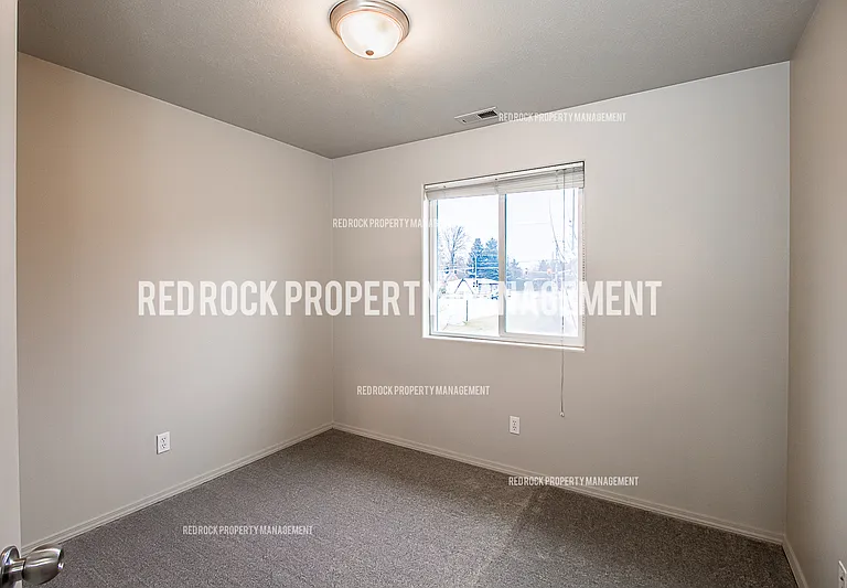 1603 N Drummond St — Photo 19