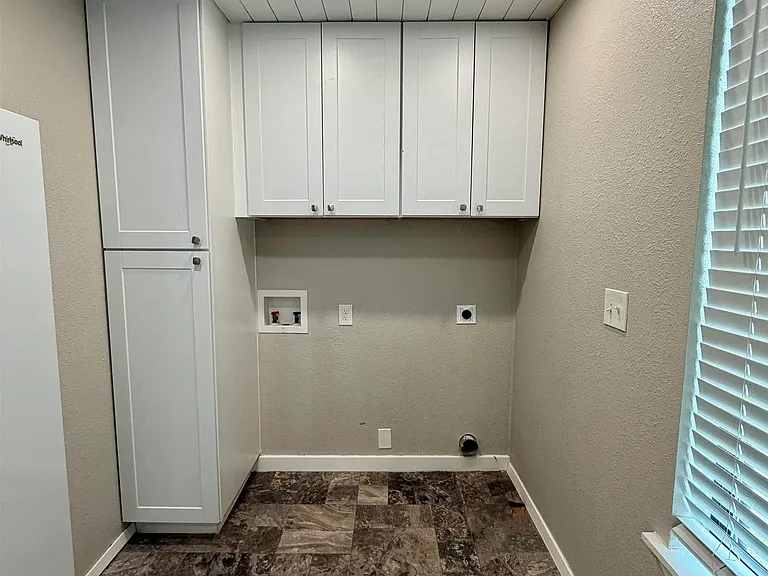 404 N West Ave — Photo 9