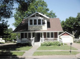 1121 Mound St, Winfield, KS 67156