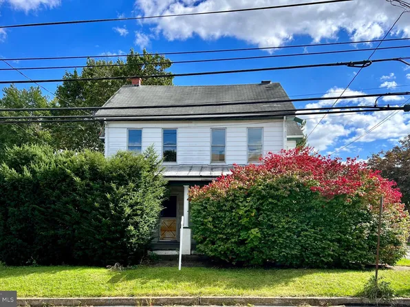 432 E Derry Rd, Hershey, PA 17033