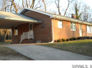 5215 Clifton Terrace Rd, Godfrey, IL 62035