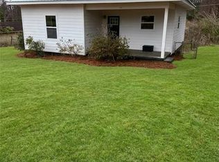 210 Combs St, Valley, AL 36854