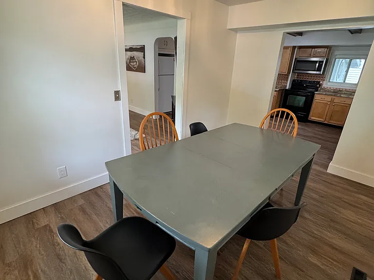 648 Woodside Dr — Photo 4