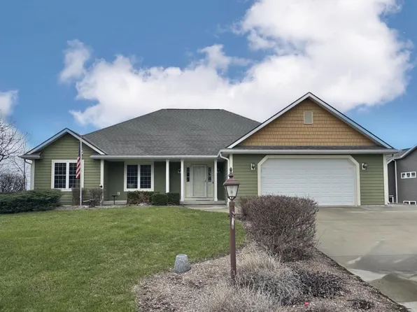 N641 South Hickory Hills DRIVE, Oconomowoc, WI 53066