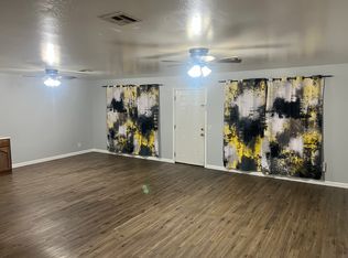 432 S Real Rd APT B, Bakersfield, CA 93309