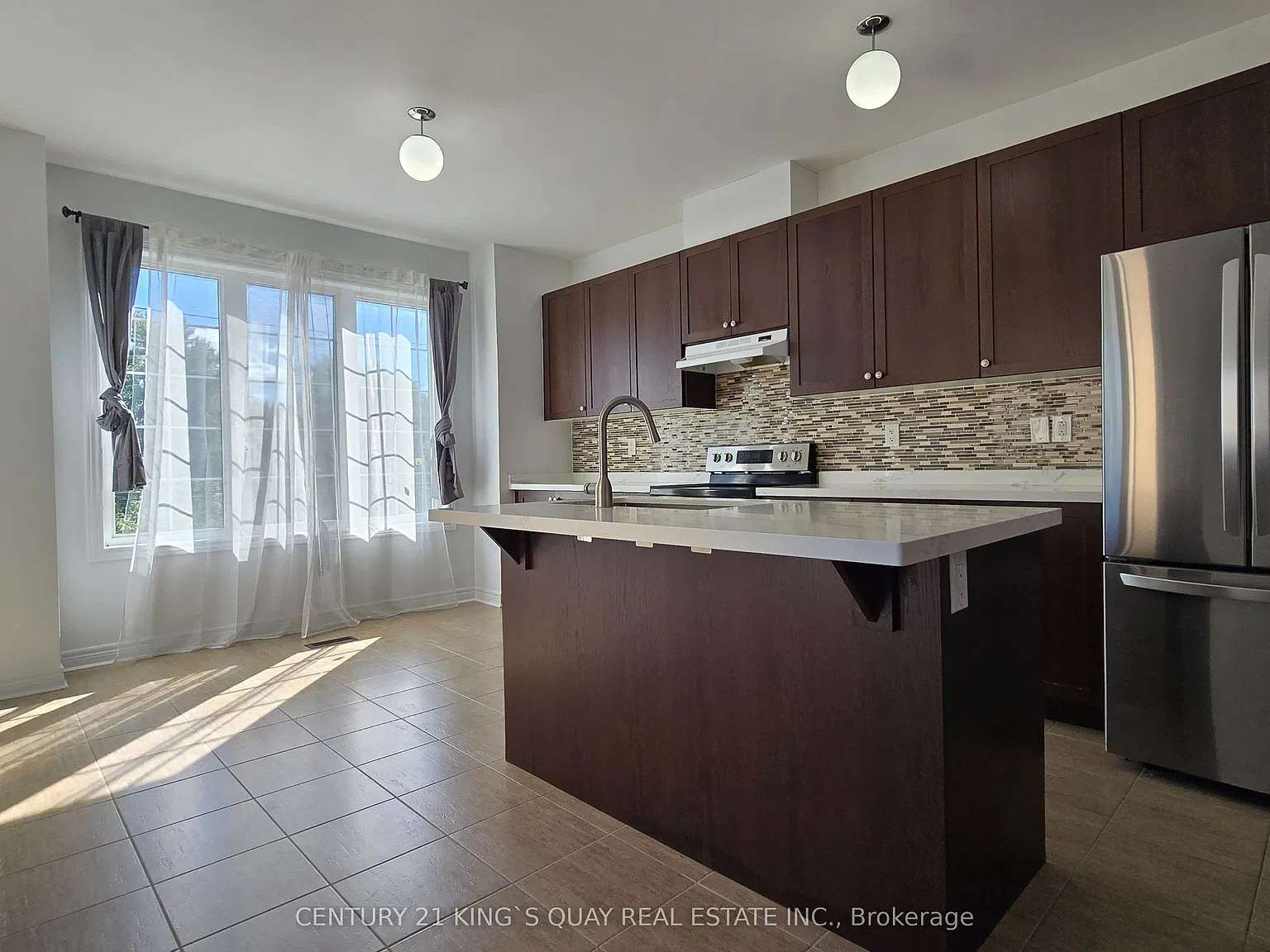 3 bed, $3,150 — Photo 3