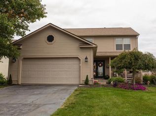 1042 Empire Dr, Newark, OH 43055