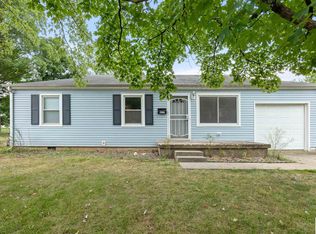 1633 Honeysuckle Rd, Sedalia, MO 65301