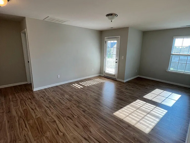 832 Ember Dr — Photo 29