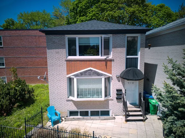 378 Lakeshore Rd W, Mississauga, ON L5H 1H5