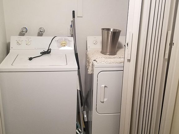 3rd image of 4973 S Eastridge Ln